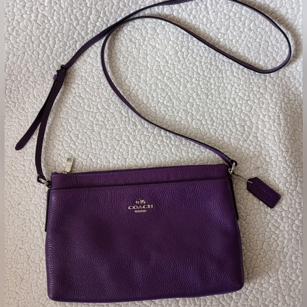 COACH Crossbody Bag Pebbled Leather Silver Hardware
